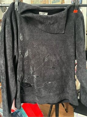 Variations , v Neck Embroidered Black Women’s Sweater